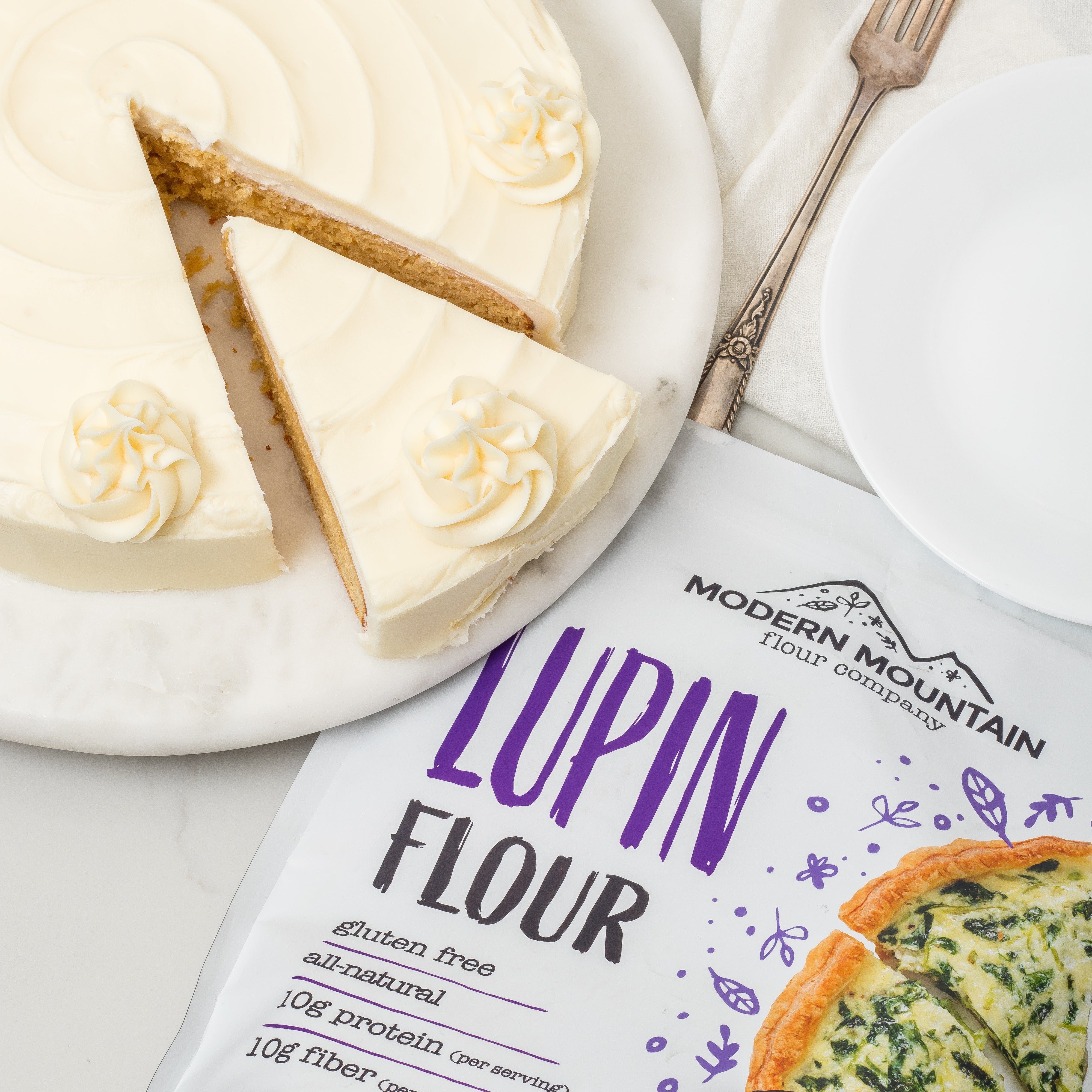 Low-carb bread baked with lupin flour